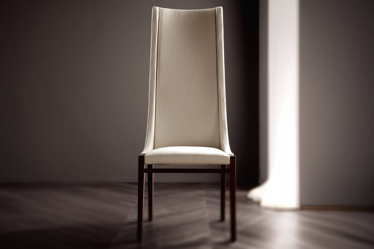 Sempre High Back Dining Chair