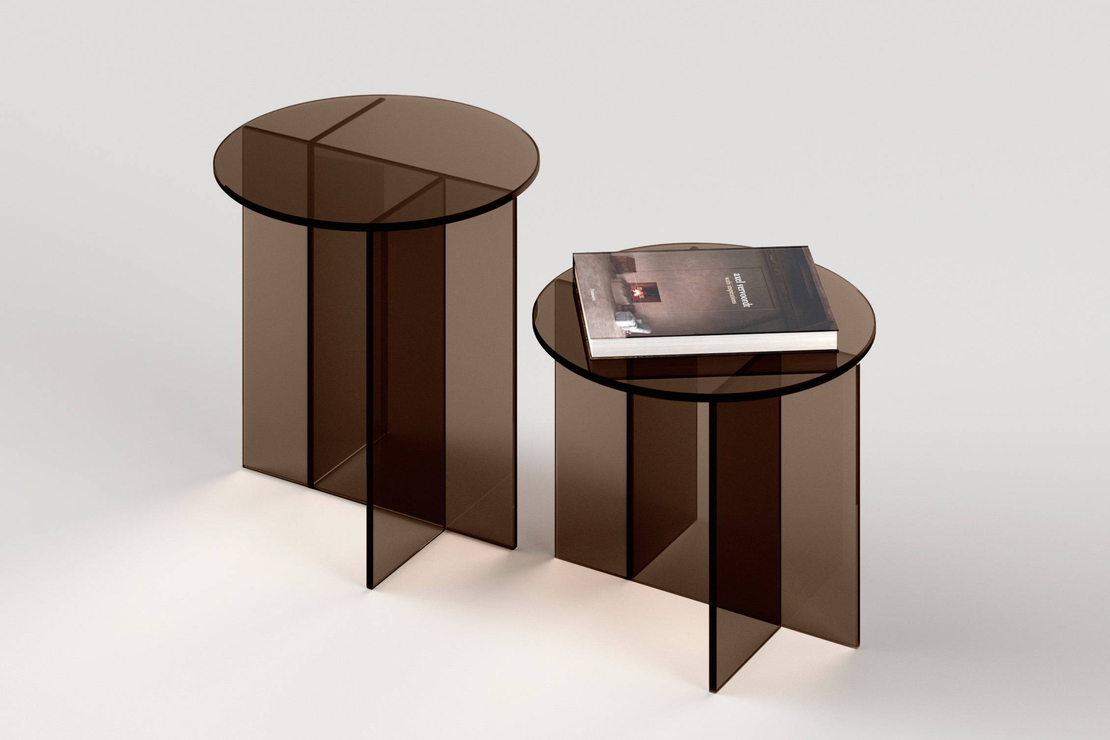 Sestante end tables in bronze