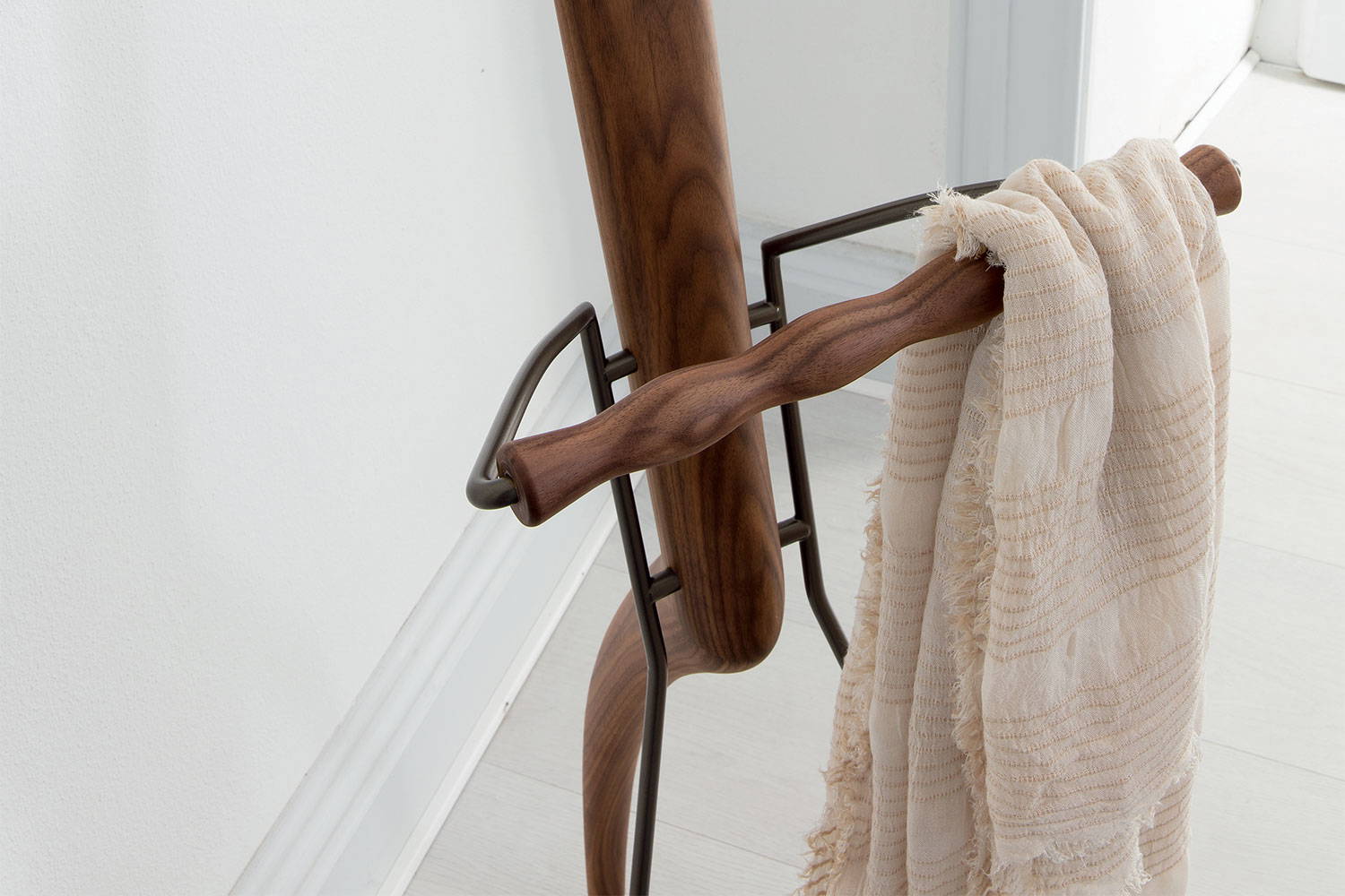 Sir-Bis Coat Rack by Porada | room service 360°