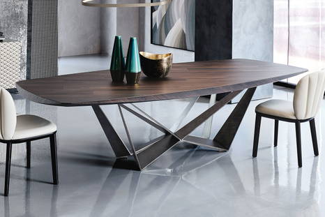 Skorpio Masterwood dining table by Cattelan Italia