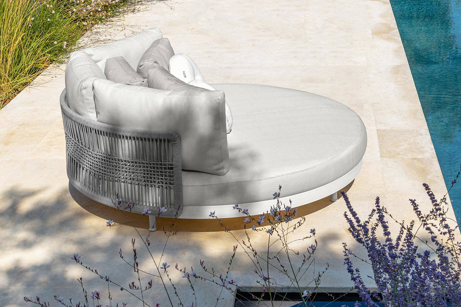 Slam Rope Daybed by Talenti