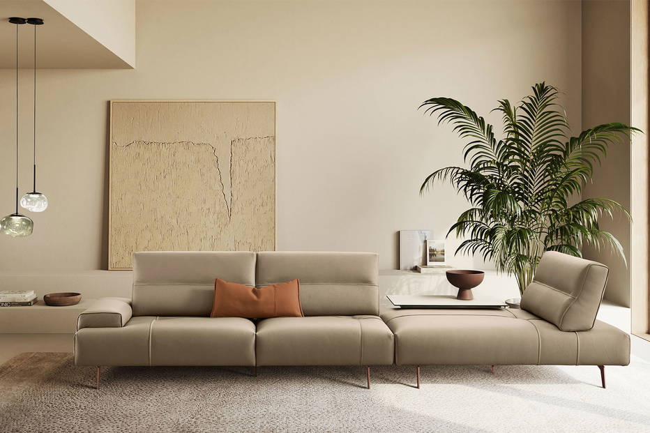 The Smart Sectional Sofa with Chaise by by Gabriele Ghetti for Gamma Arredamenti.