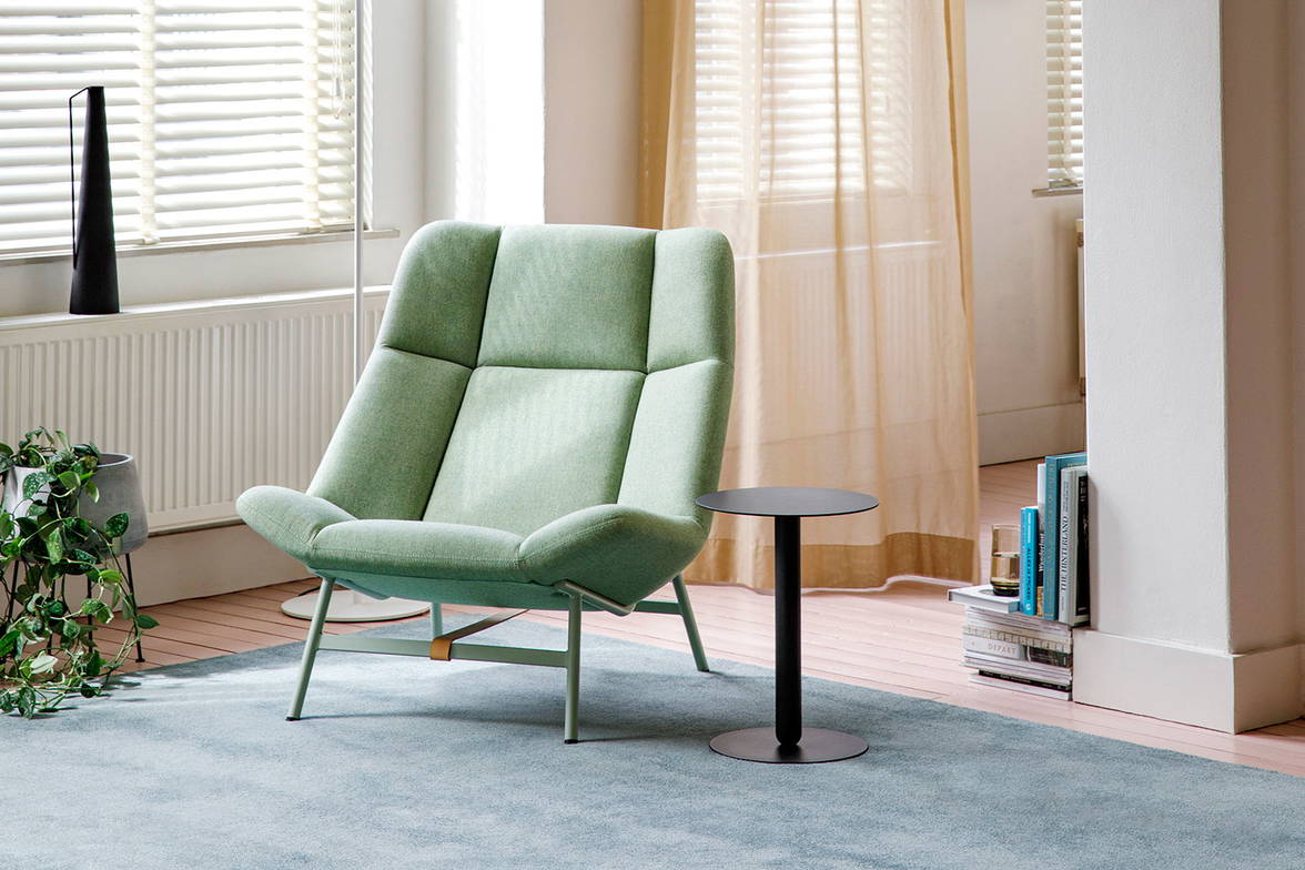 Soft Facet lounge chair by Artifort Soft Facet lounge chair by Artifort