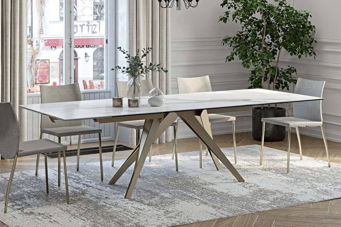Somnia dining table by Naos Somnia dining table by Naos