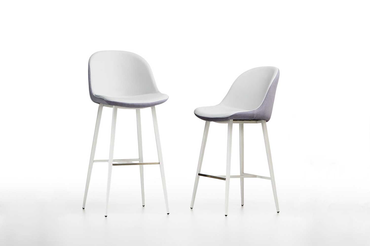 Sonny counter and bar stool by Midj (multicolor upholstery is available on request)