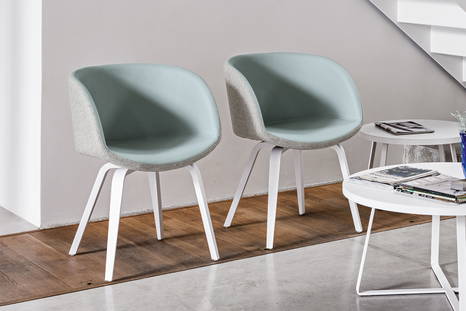 Sonny P armchairs by Midj (N: curved wood Legs) (Multicolor upholstery is available on request)