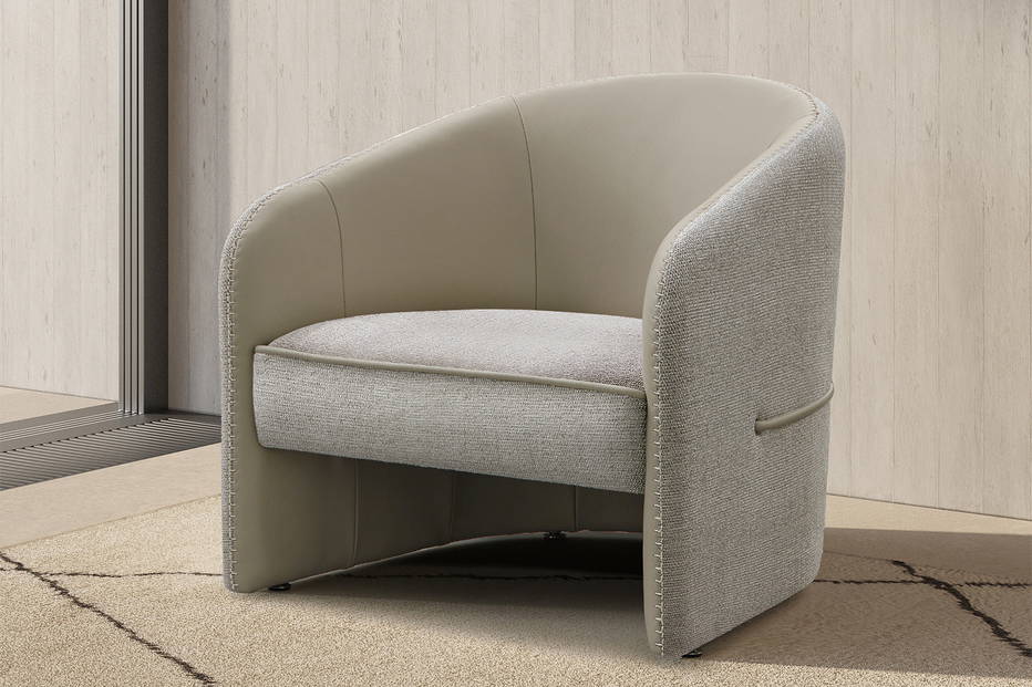 The Sophie armchair by Gabriele Ghetti for Gamma