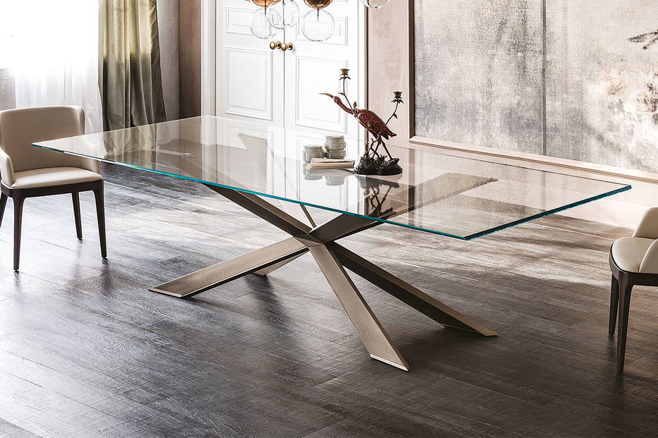 Spyder Dining Table