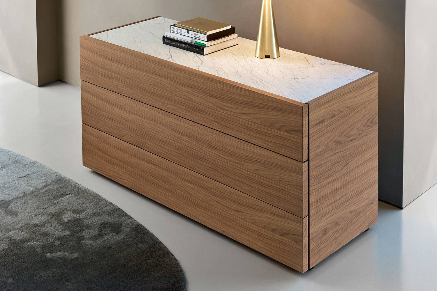 Status Dresser