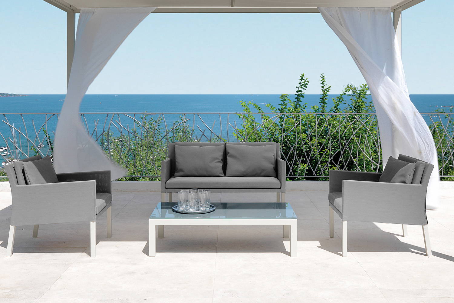 Talenti Step Lounge Armchair - Thumbnail 2