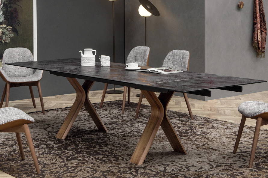 Still Extension Dining Table