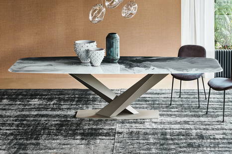 Stratos CrystalArt dining table by Cattelan Italia