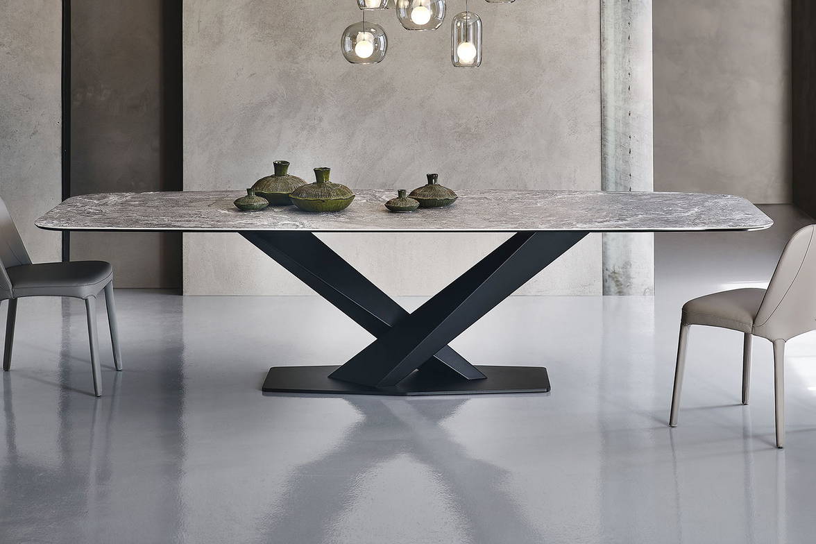 Stratos Keramik dining table by Cattelan Italia Stratos Keramik dining table by Cattelan Italia