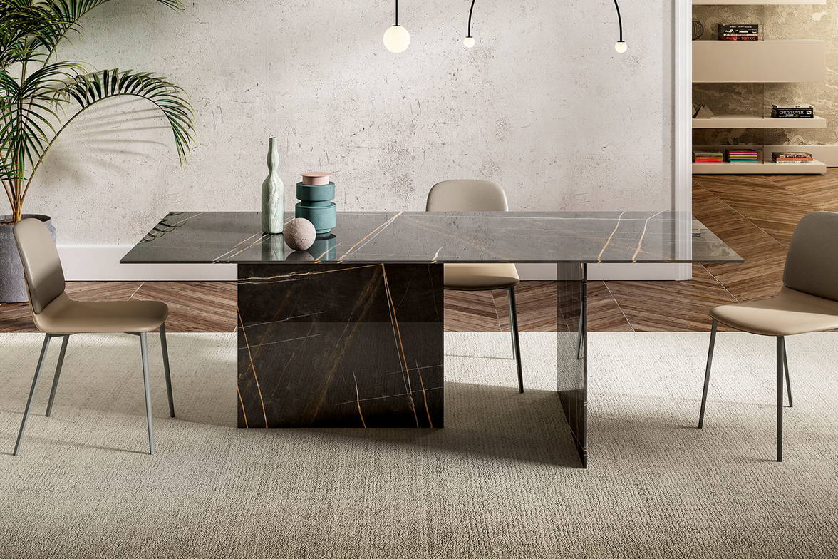 Stratum dining table with Ermes dining chairs by Lago Stratum dining table with Ermes dining chairs by Lago