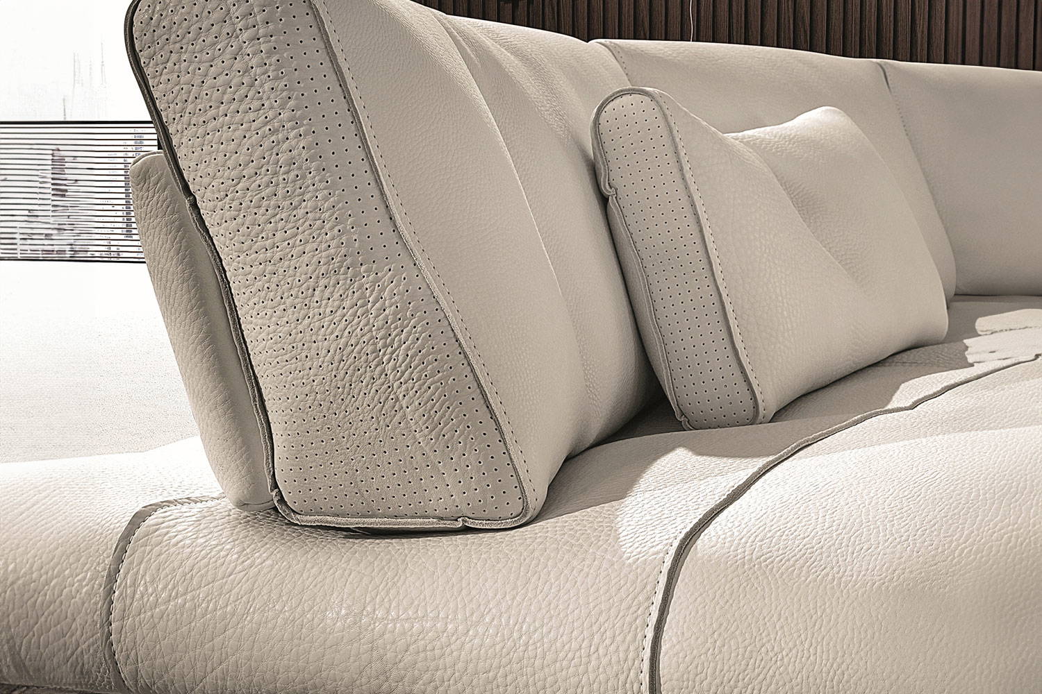 Sunset Theater Sofa by Gamma Arredamenti | room service 360°