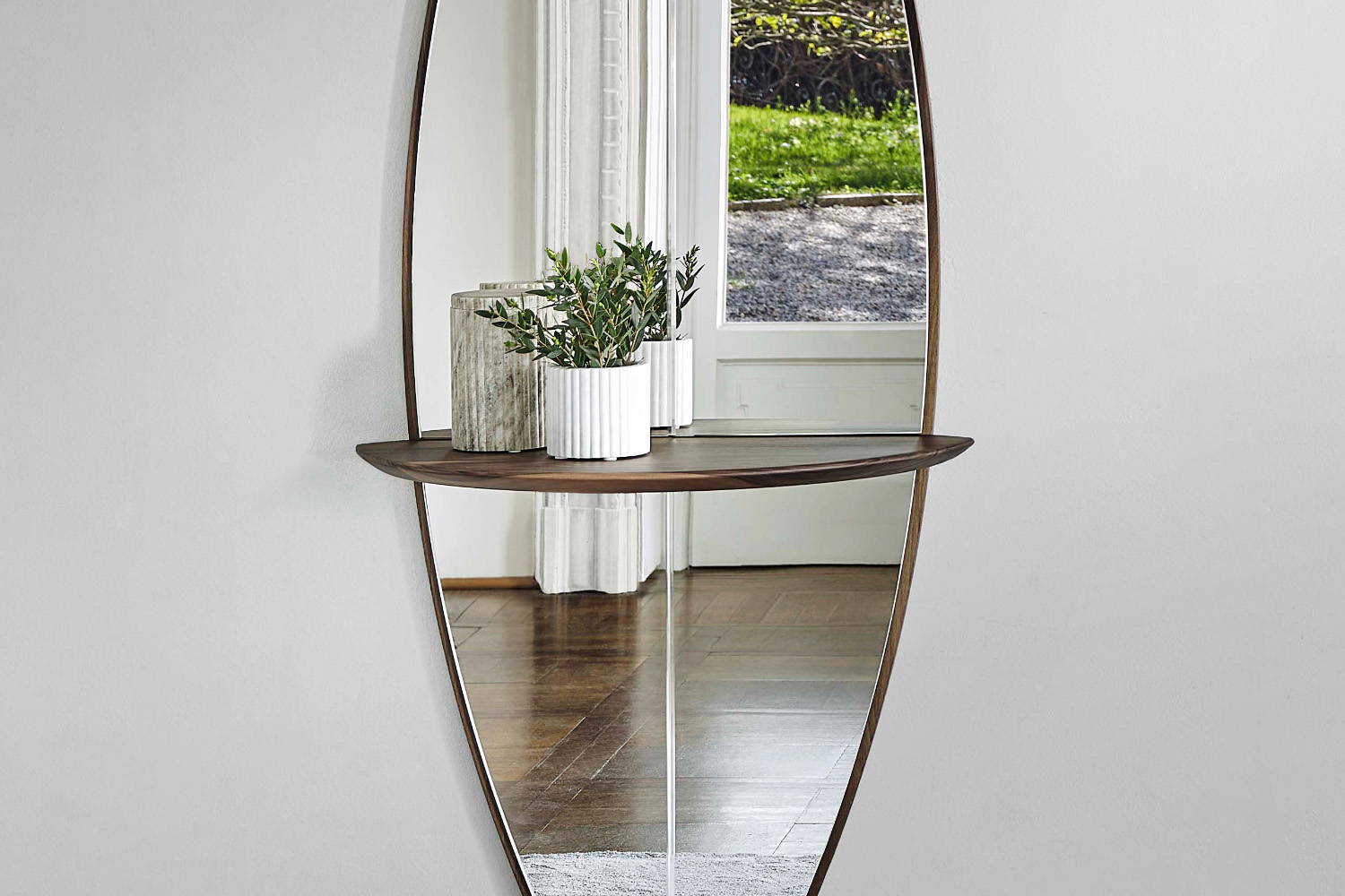Surf Mirror by Porada | room service 360°