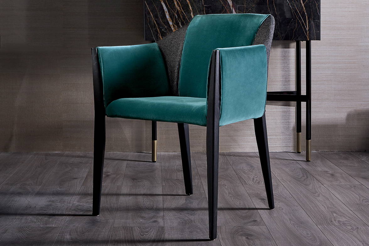 Sveva dining chair designed by Toshiyoko Yoshino for Bontempi Casa Sveva dining chair designed by Toshiyoko Yoshino for Bontempi Casa