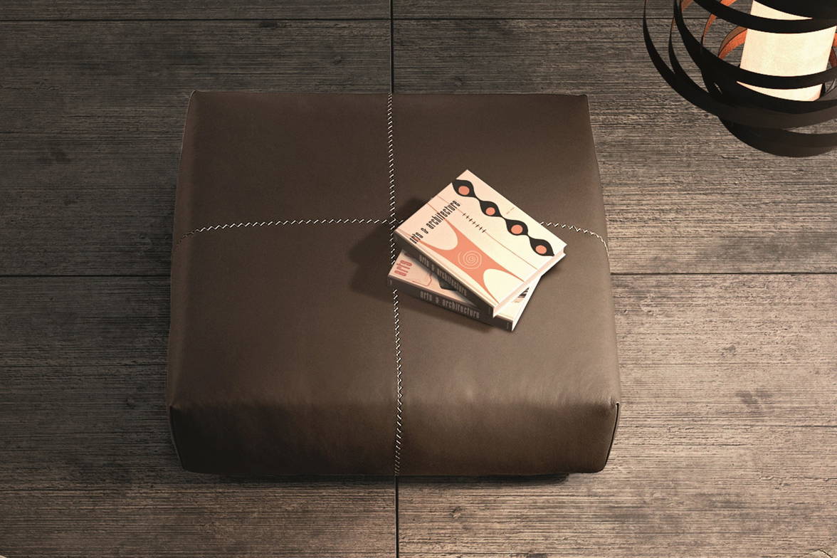 Swing ottoman by Gamma Swing ottoman by Gamma