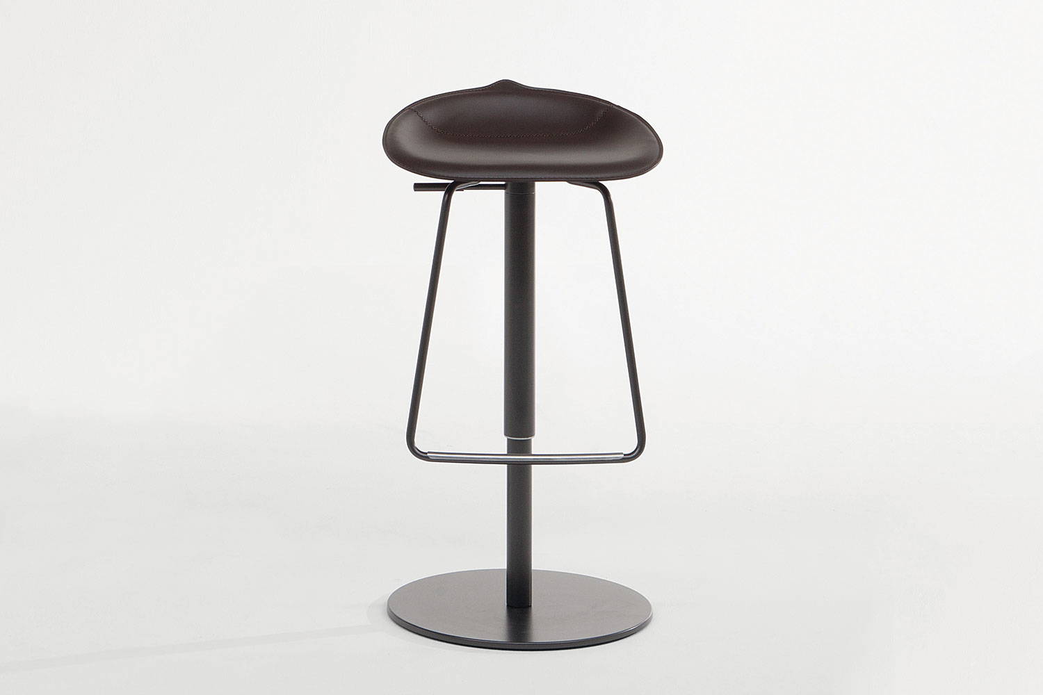 Tab leather bar stool by Bonaldo