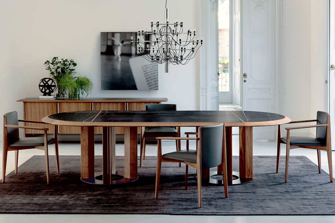 Thayl oval dining table by Porada Thayl oval dining table by Porada