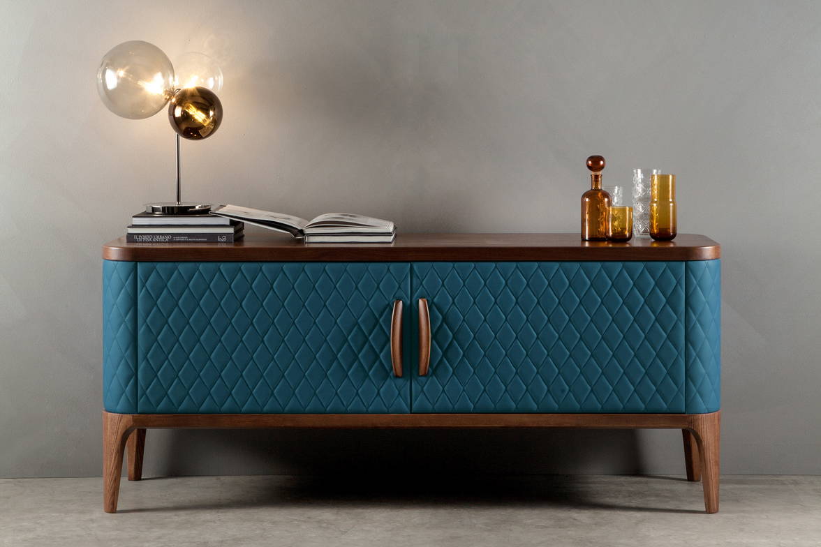 Tiffany sideboard with Atomo table lamp by Tonin Casa Tiffany sideboard with Atomo table lamp by Tonin Casa