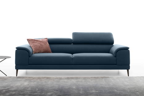 Tiziano sofa by Nicoline Italia