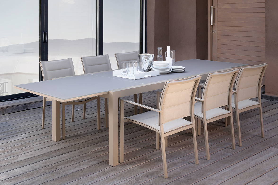Touch extension dining table by Talenti Touch extension dining table by Talenti
