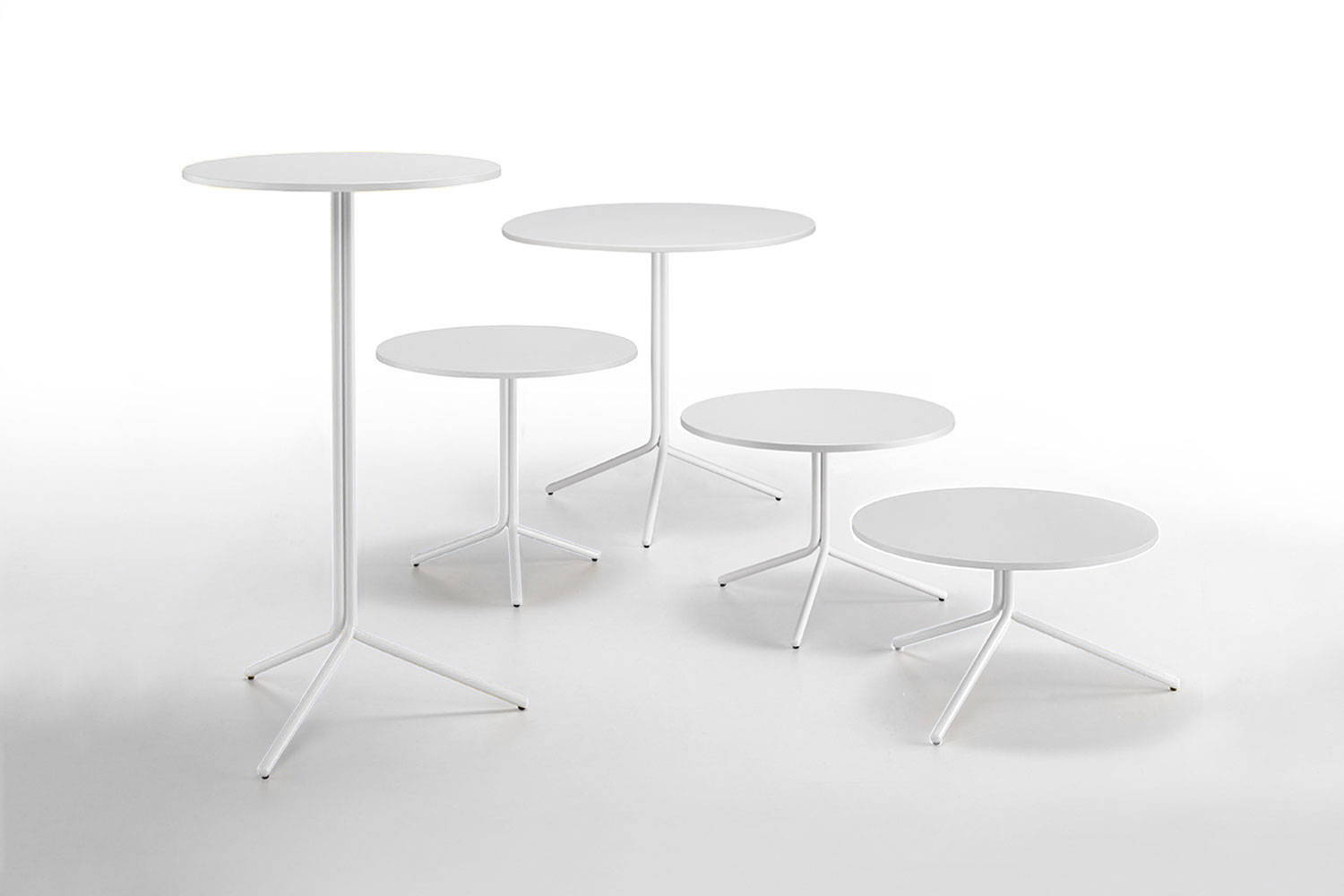 Trampoliere collection of tables by Midj