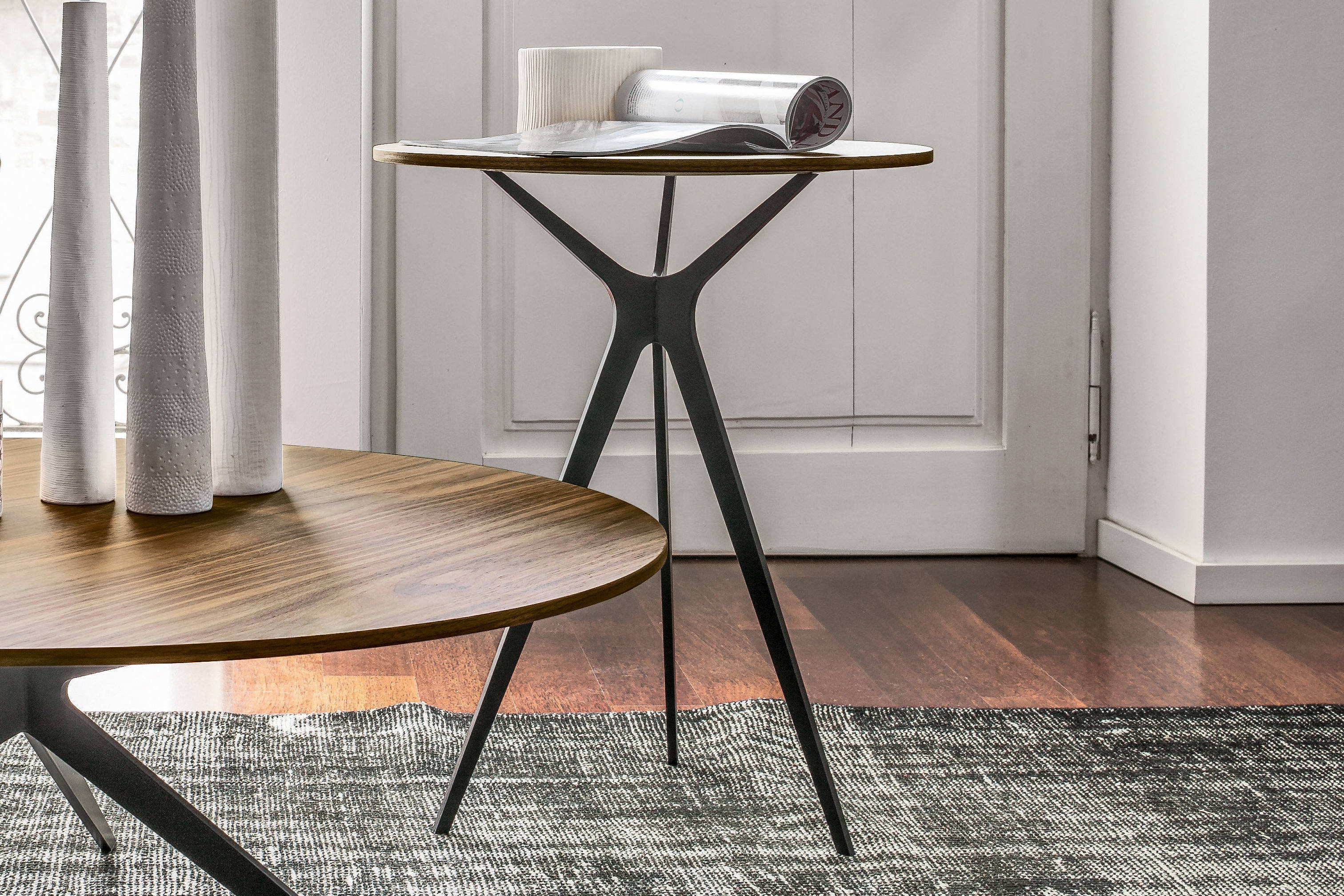 Tree end table in modern home