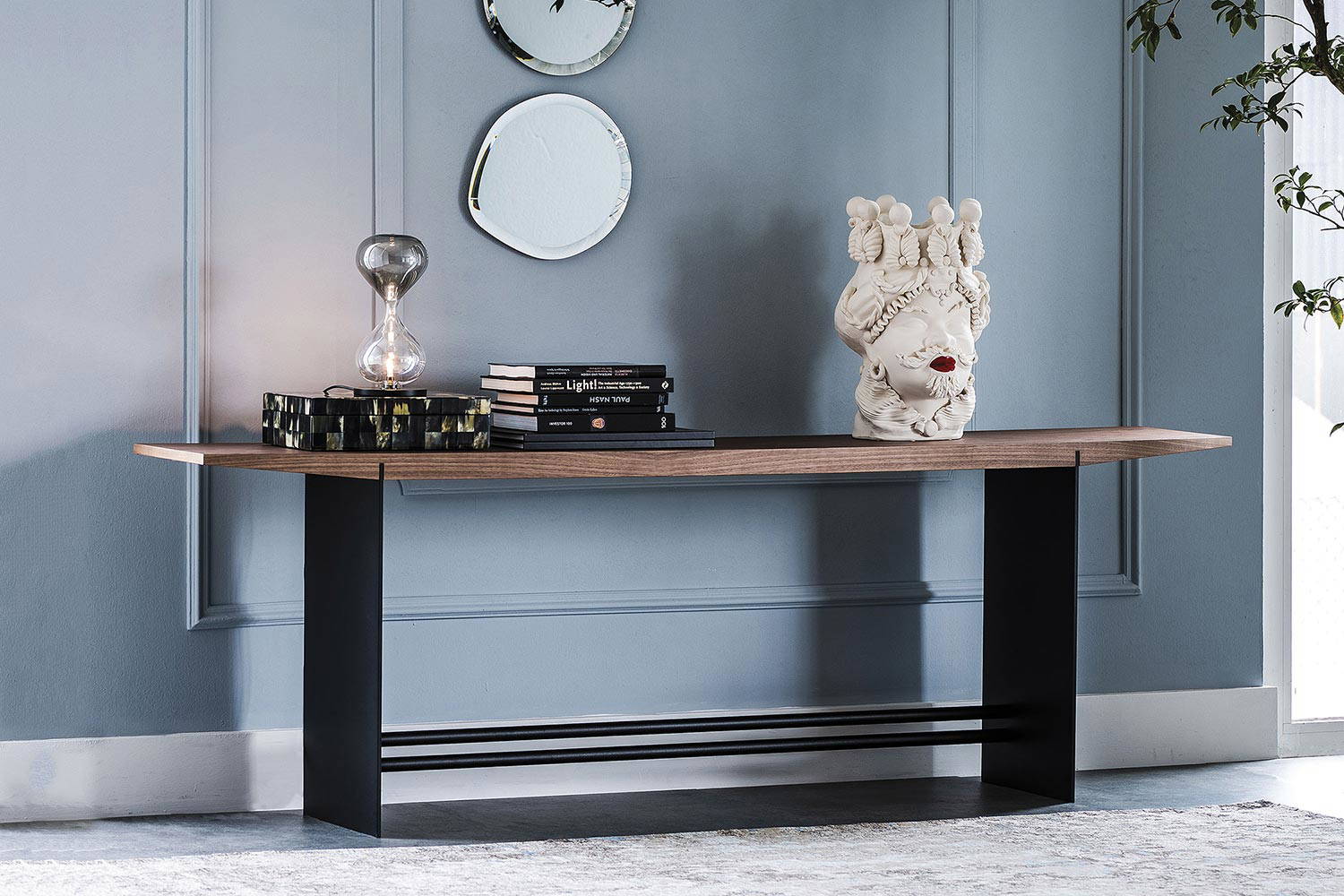 Trevi console table by Cattelan Italia is easily customized