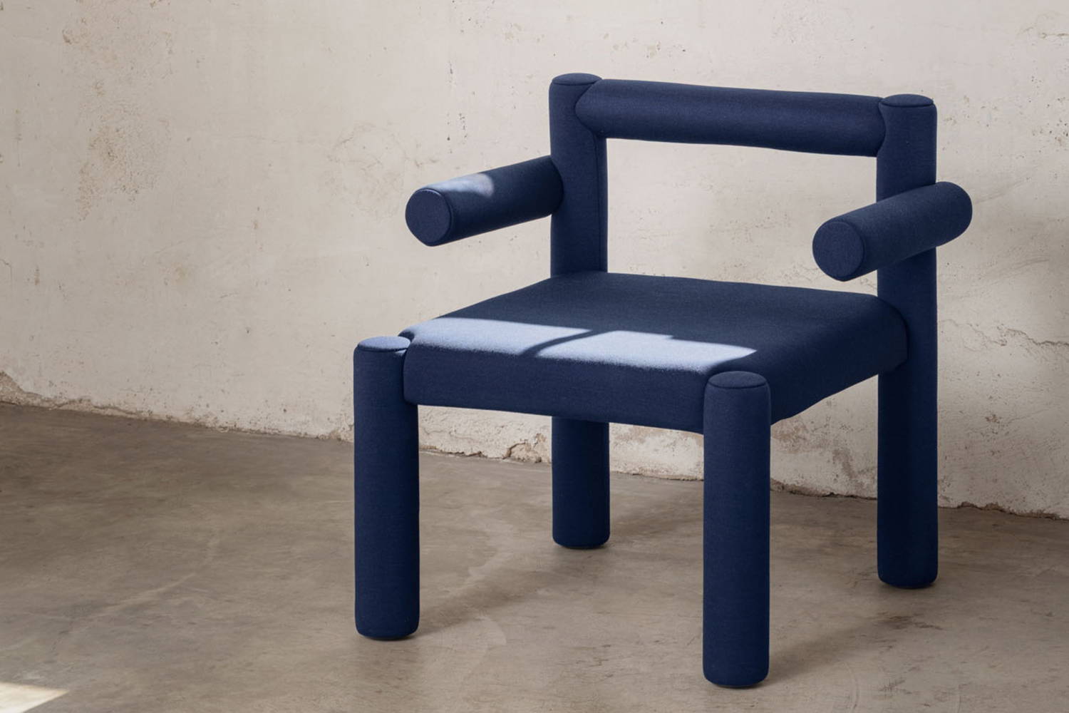 Tu-be Lounge Chair