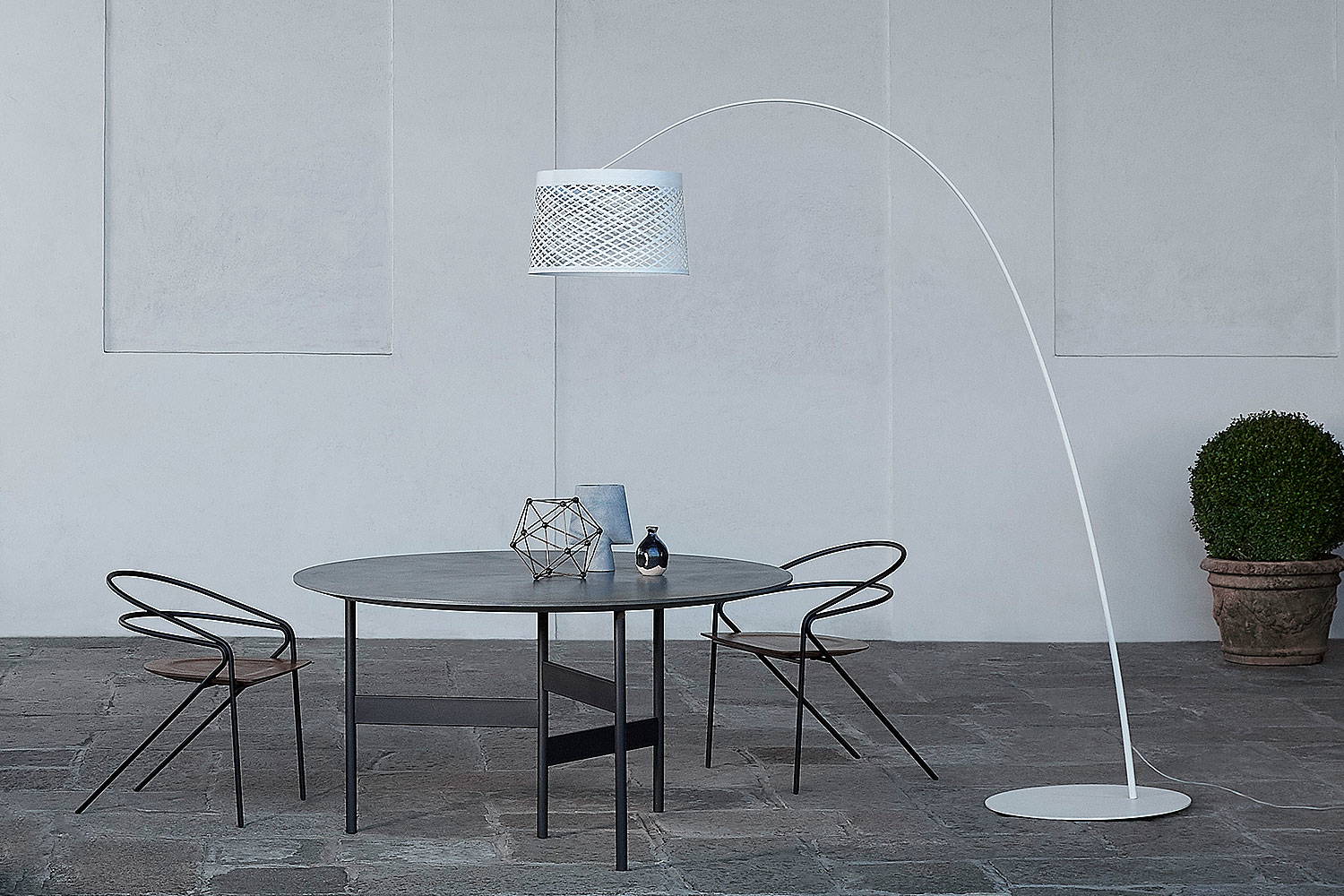 Twiggy Grid Arc Floor Lamp