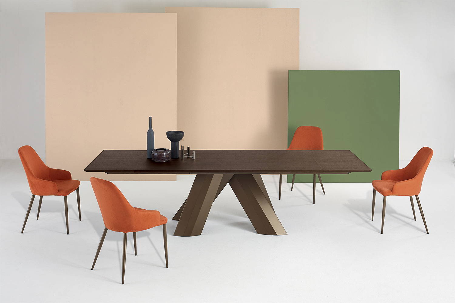 Twist extension dining table with Matilda dining chairs