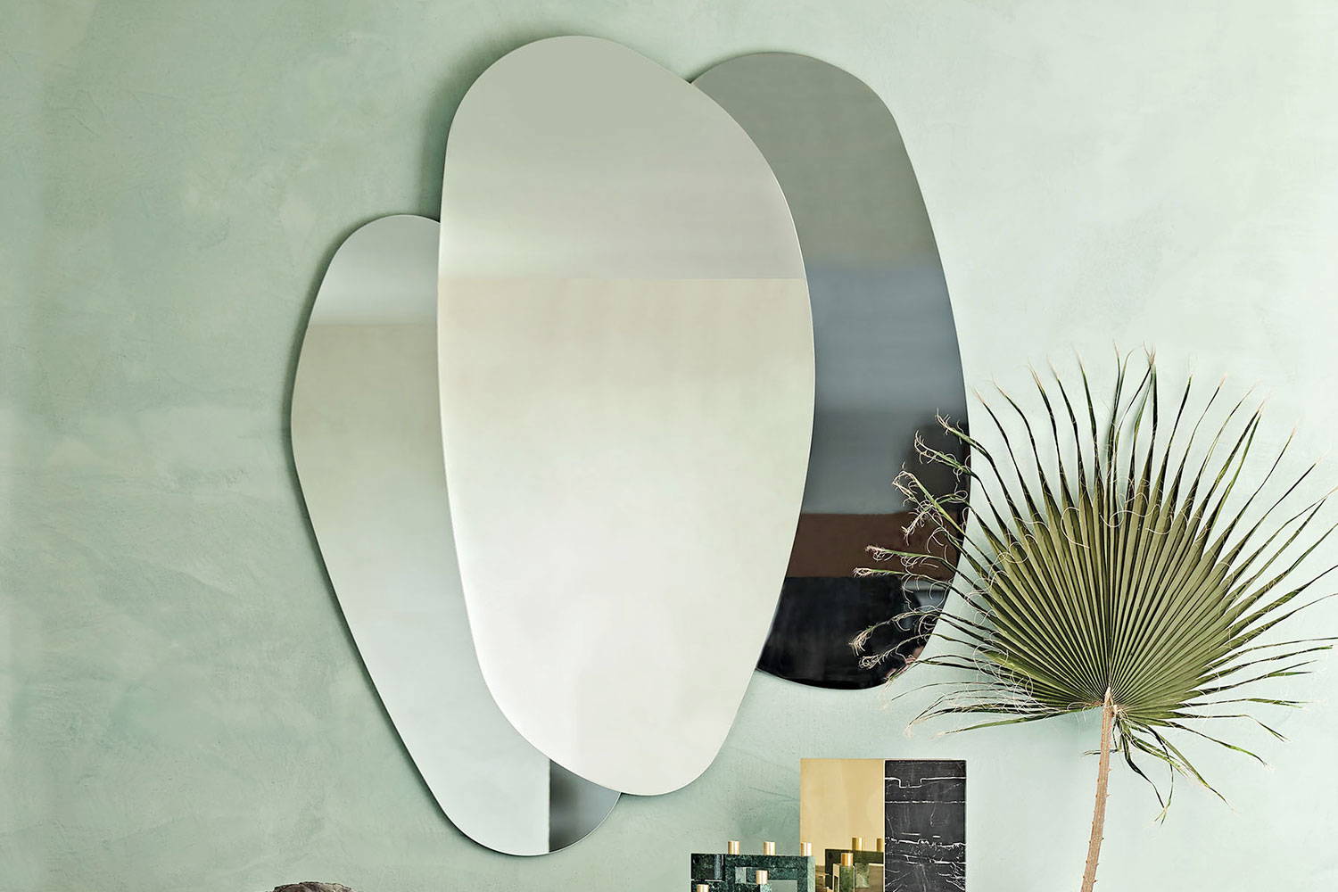 Ulisse Mirror by Cattelan Italia