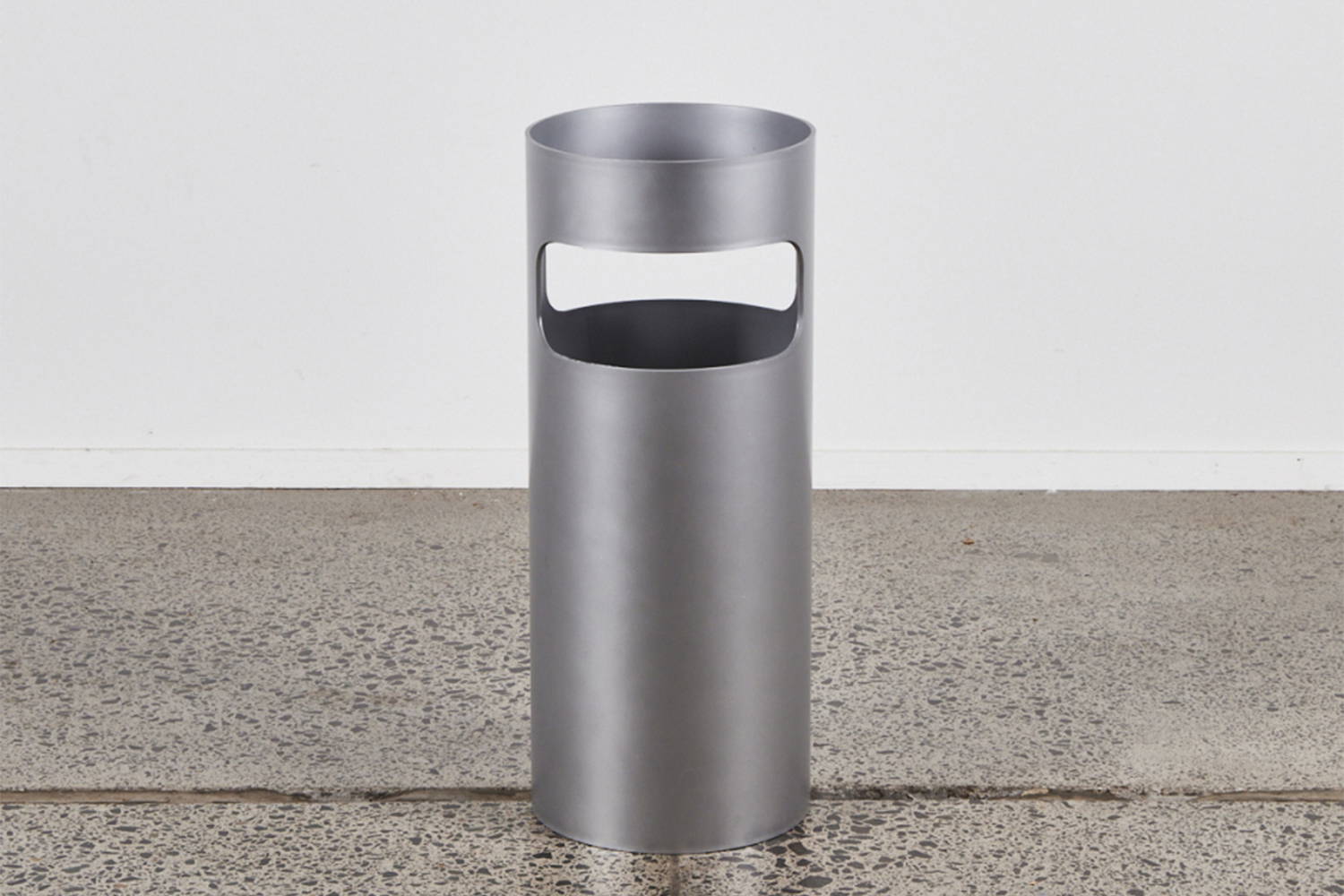 Umbrella Stand by Kartell | room service 360°