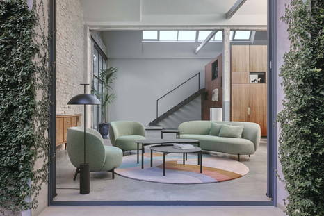 Undique Coffee Tables with the Lunam seating collection and Geen-A Floor Lamp