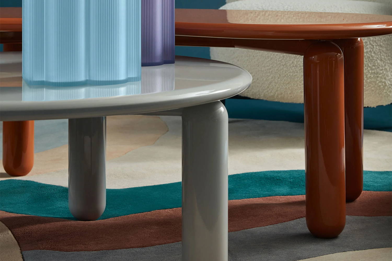 Undique Mas Coffee Table by Kartell | room service 360°