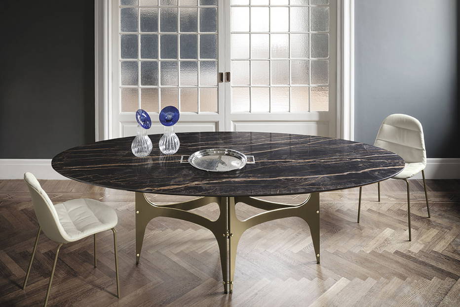 Universe dining table by Bernhardt & Vella for Bontempi Casa