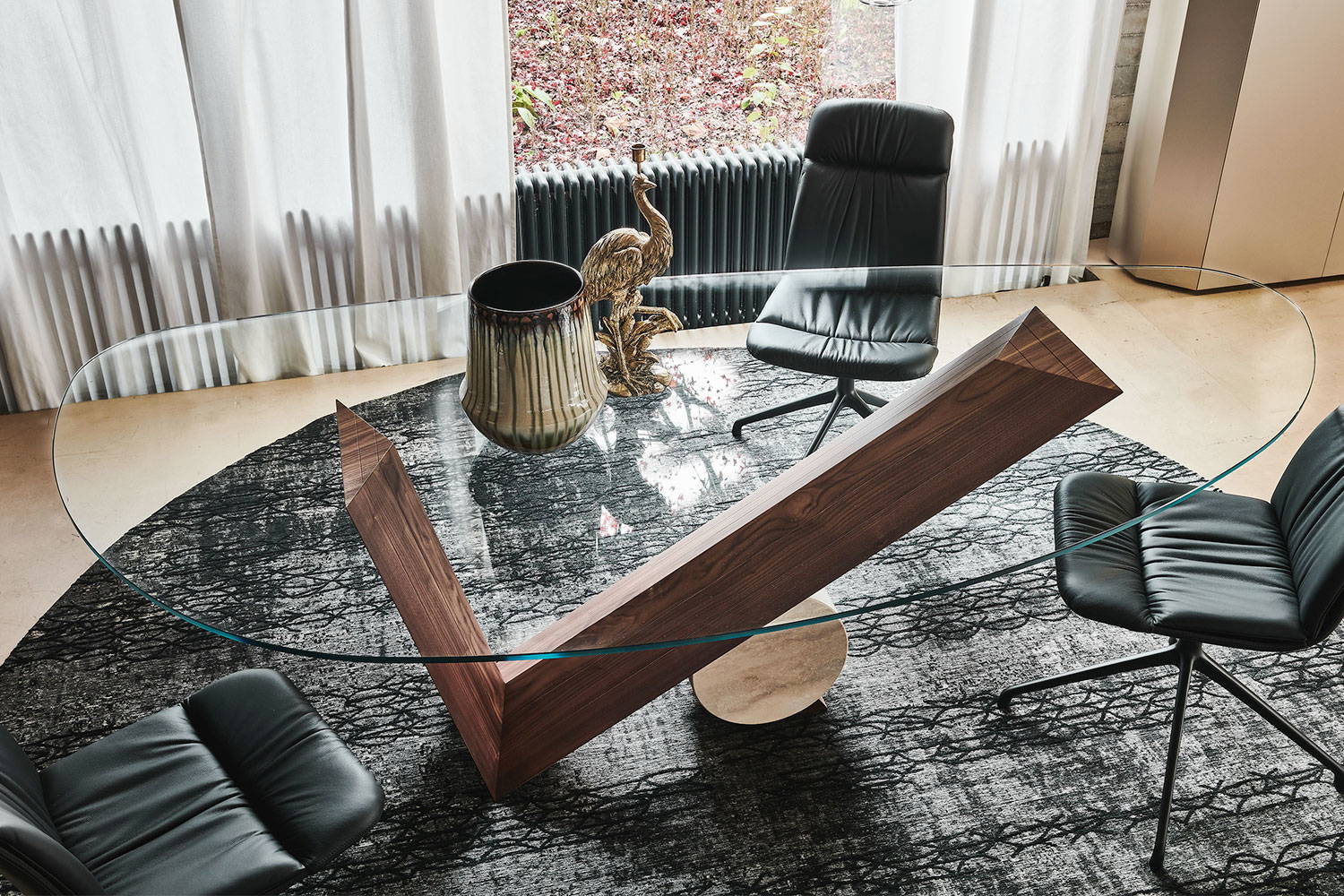 Valentino Dining Table by Cattelan Italia | room service 360°