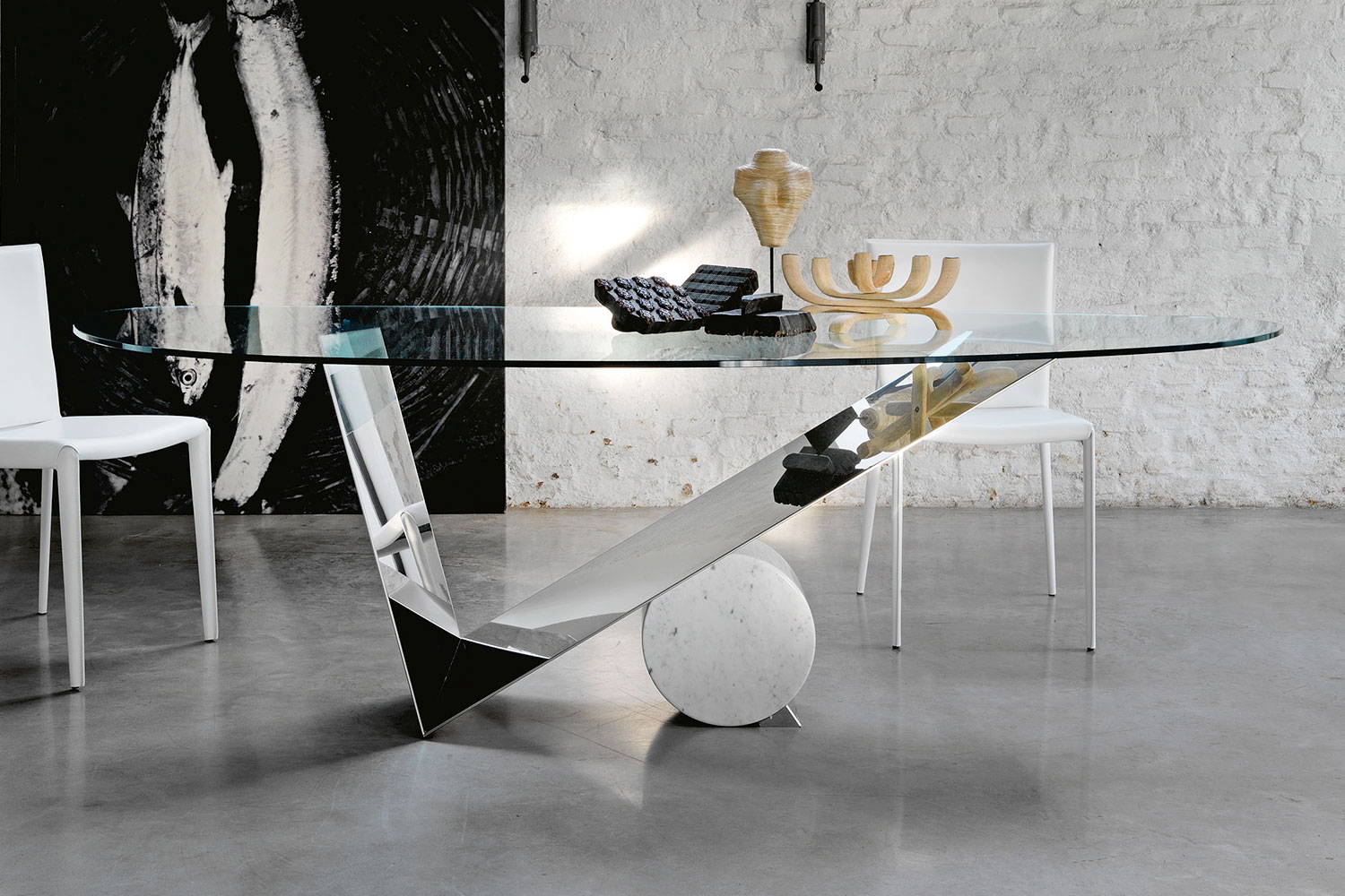Valentinox Dining Table