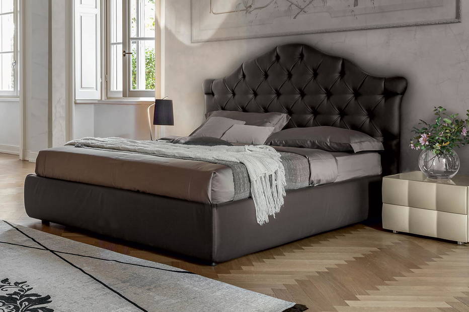 Veneziano bed by Tonin Casa