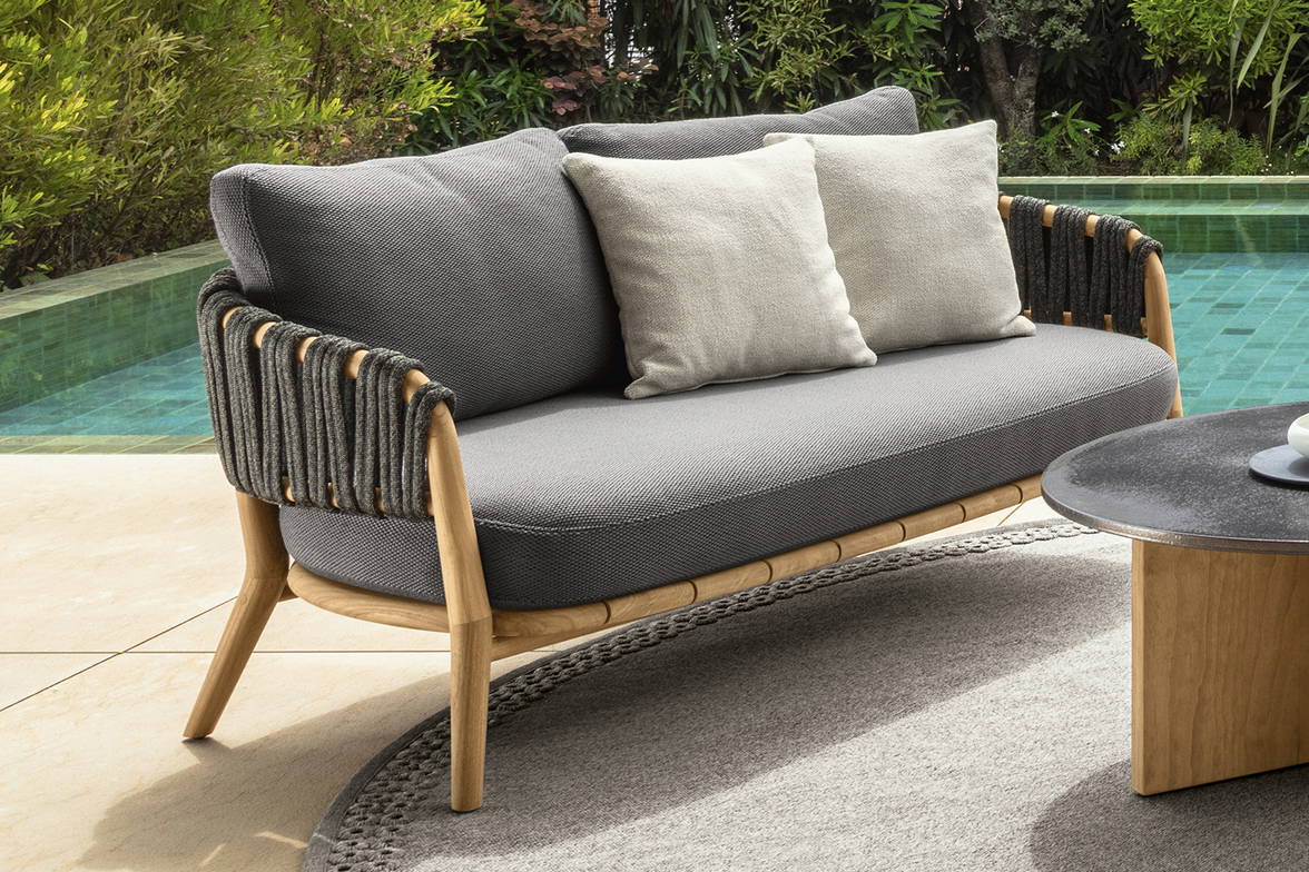 Venice Love Seat sofa by Talenti Venice Love Seat sofa by Talenti
