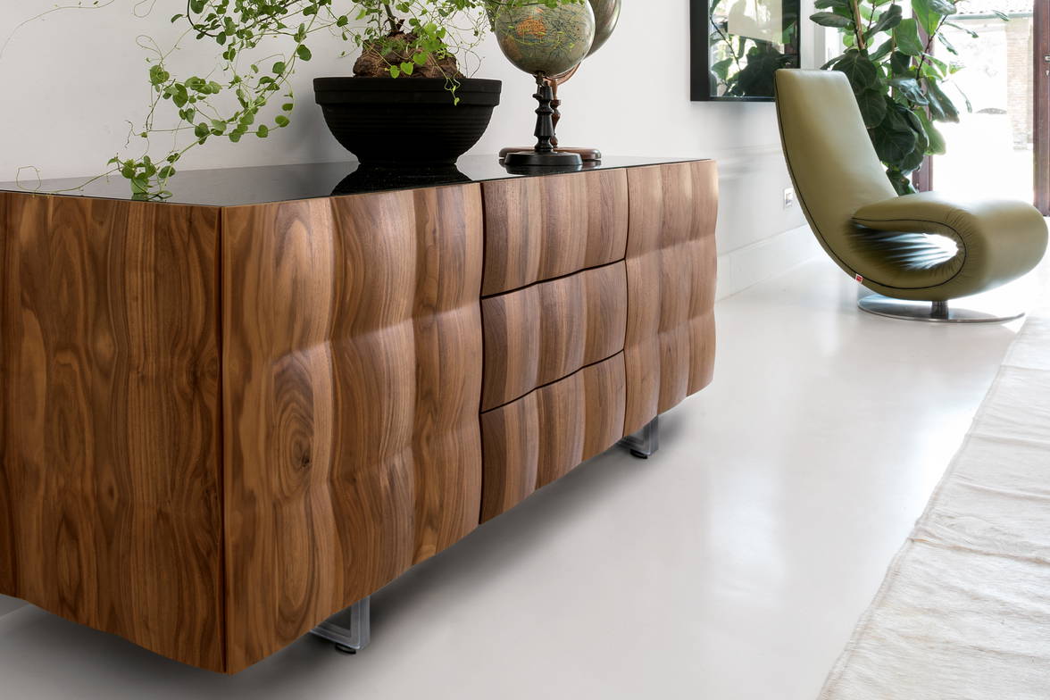 Venice Wood Sideboard with Ricciolo Chaise Venice Wood Sideboard with Ricciolo Chaise