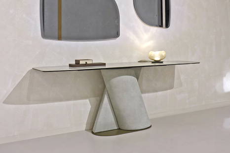 Venus console table from Gamma Arredamenti.