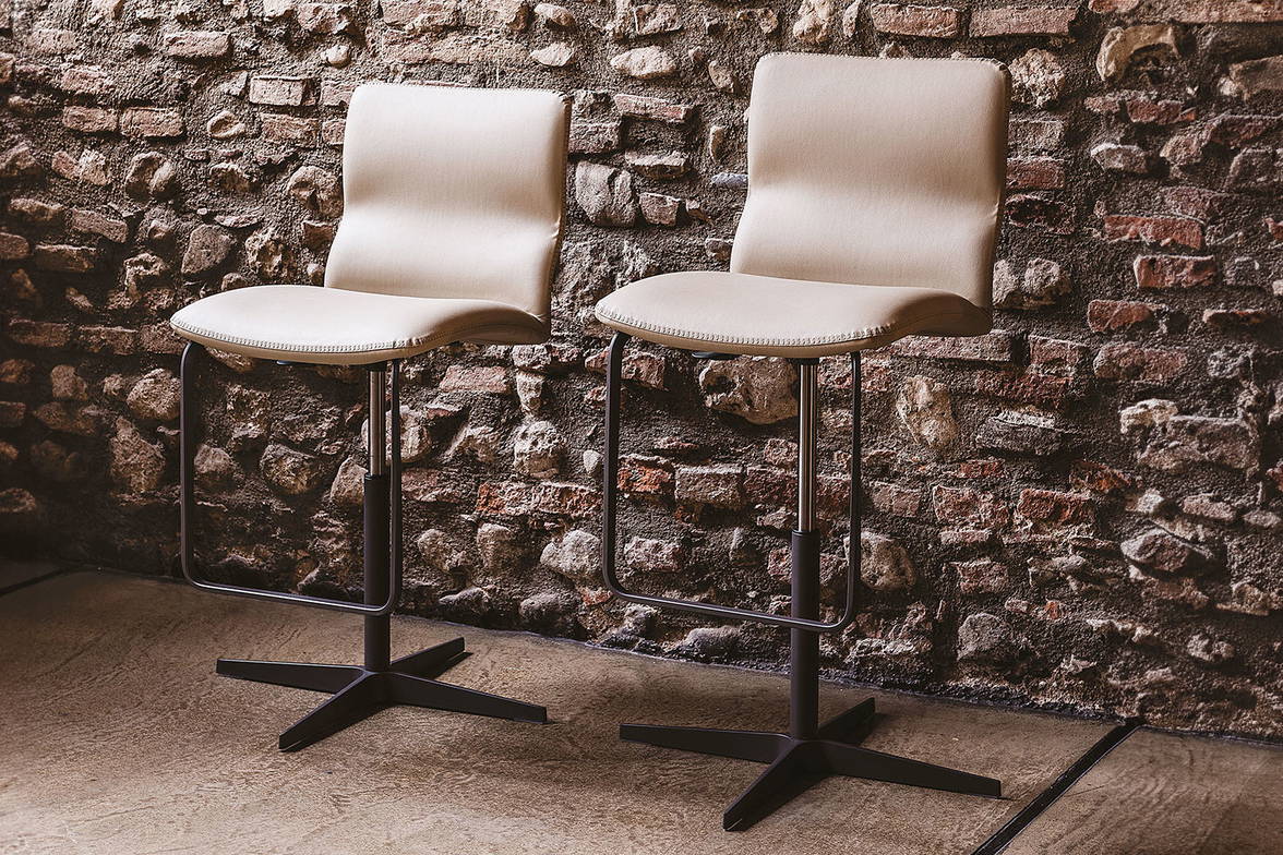 Victor X counter stools by Cattelan Italia Victor X counter stools by Cattelan Italia