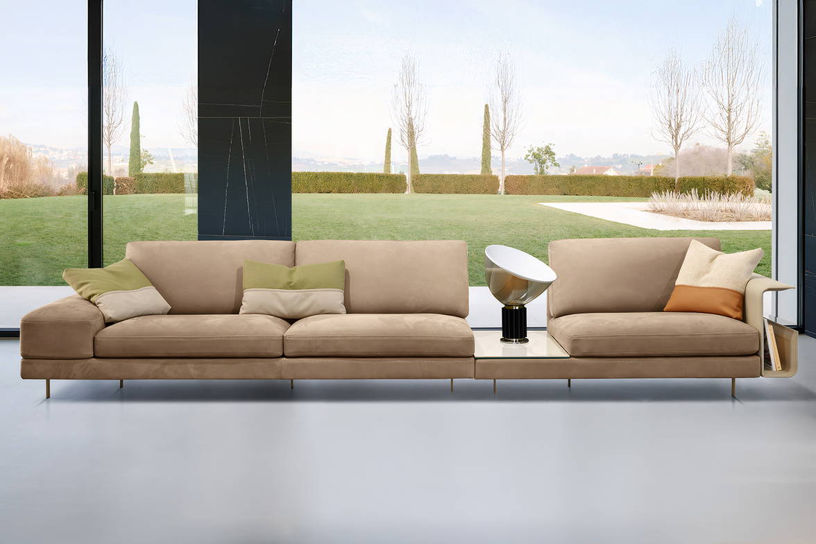 The Vincent Sofa with Table by Giuseppe Vigano for Gamma Arredamenti The Vincent Sofa with Table by Giuseppe Vigano for Gamma Arredamenti