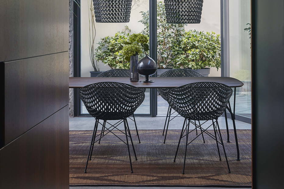 Viscount of Wood Dining Table in walnut finish and black frame with the Smatrik Dining Chair