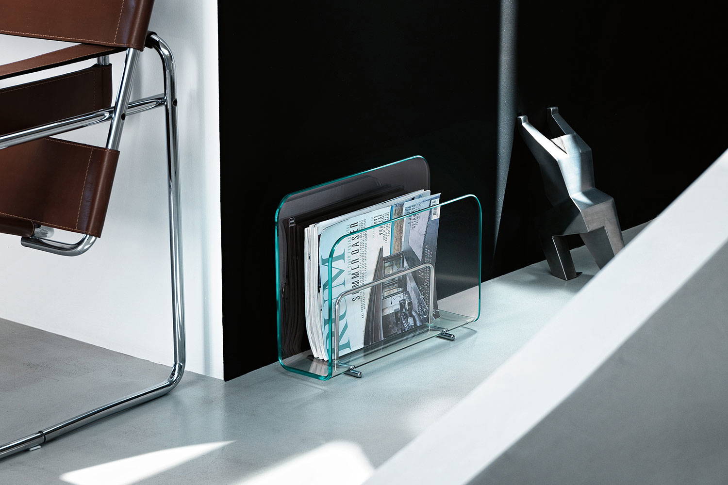 Vogue Glass Magazine Rack by Fiam Italia | room service 360°