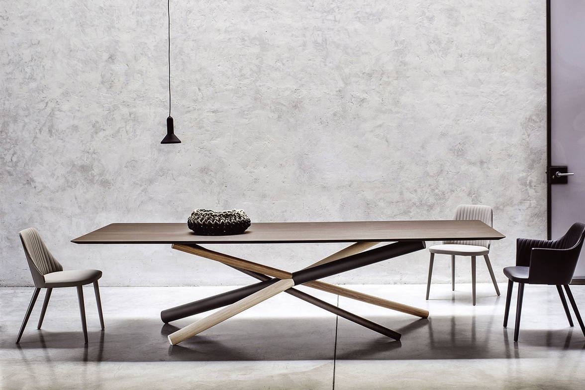 W dining table by Bross W dining table by Bross