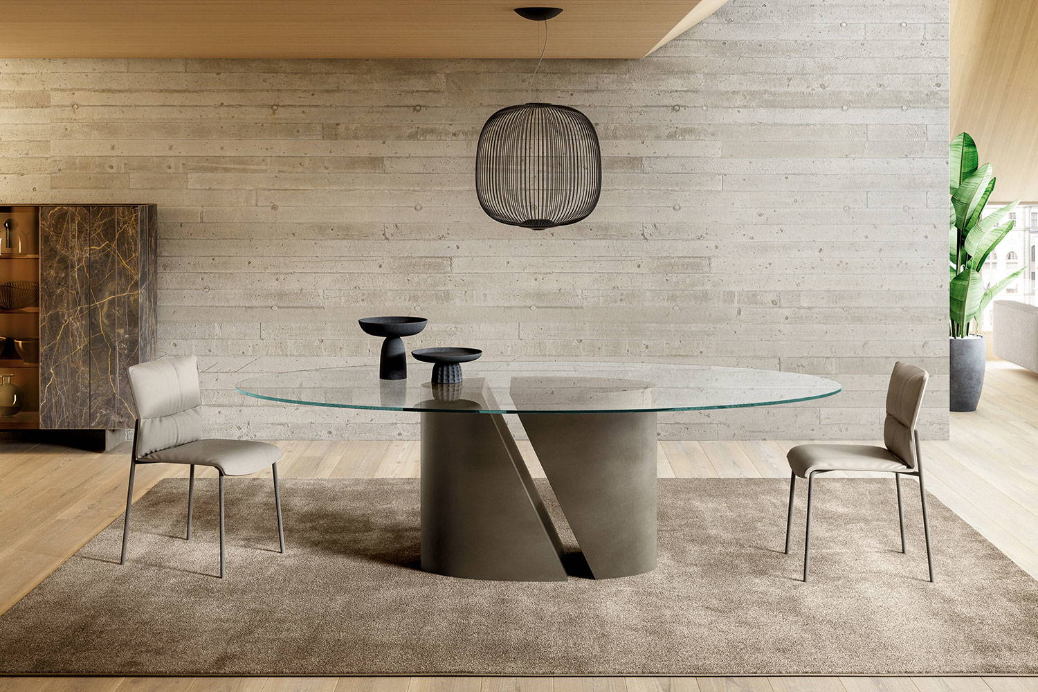 Wadi Oval dining table with Woop dining chairs